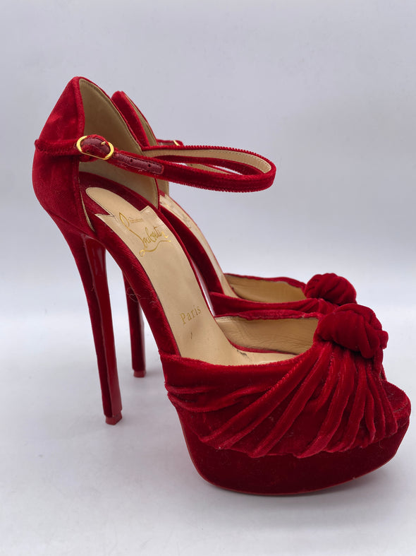 Sandales en velours rouge