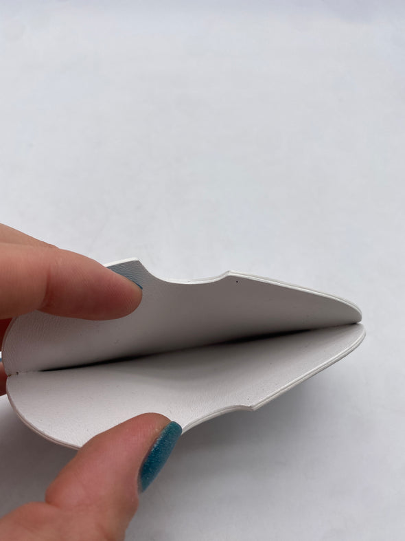 Porte cartes en cuir
