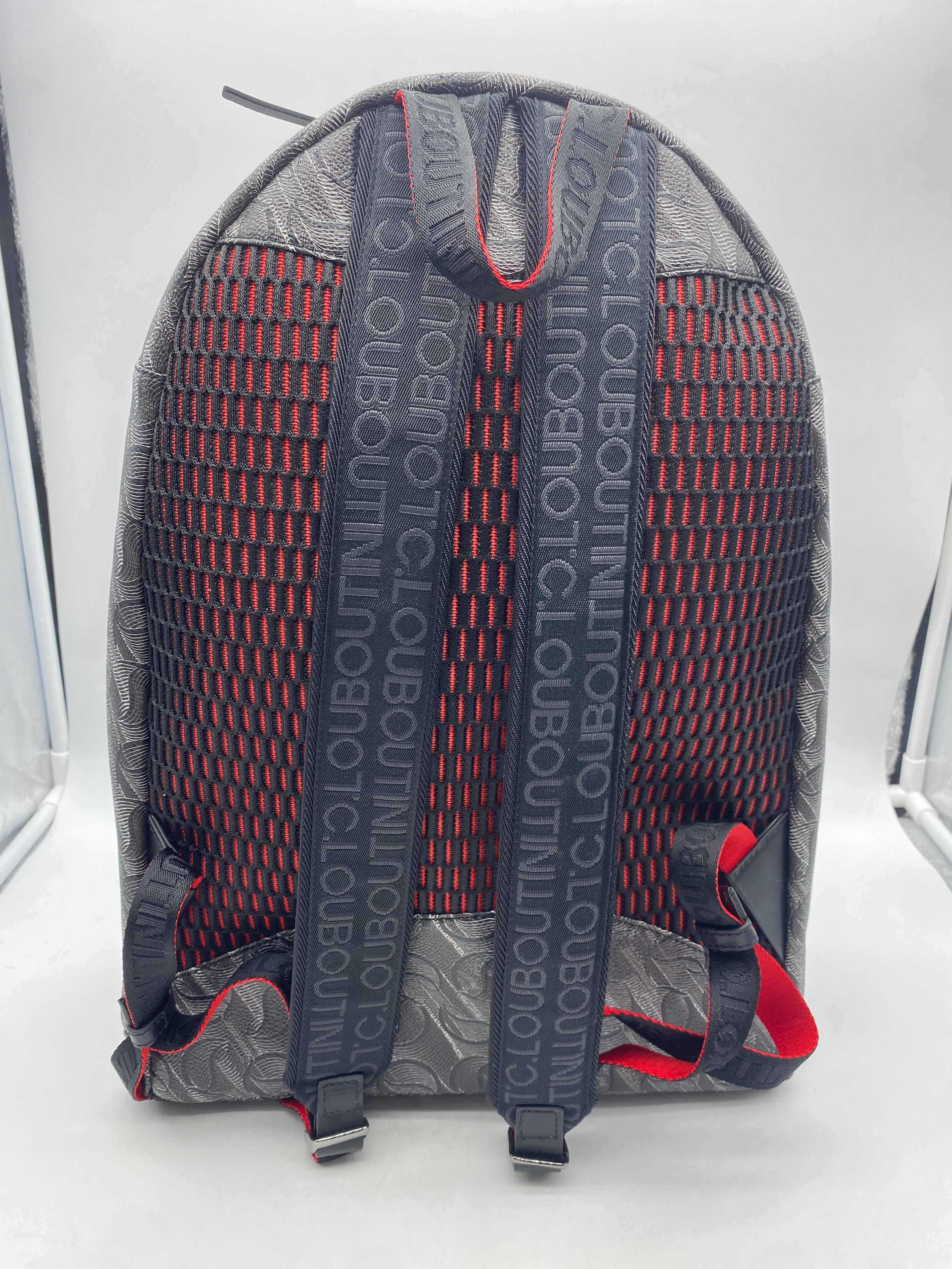 Sac à dos online louboutin