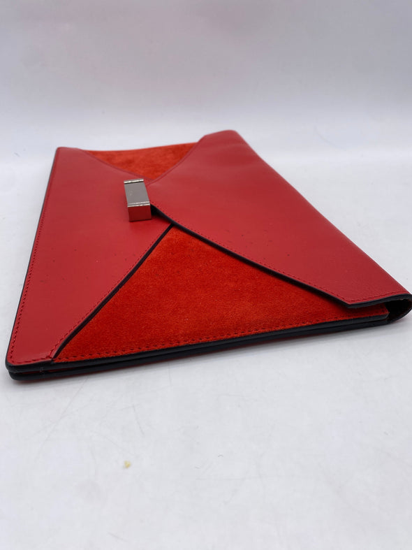 Pochette enveloppe en cuir