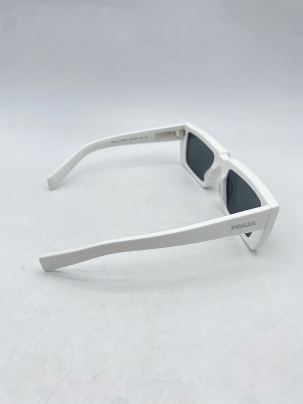 Lunettes de soleil blanches