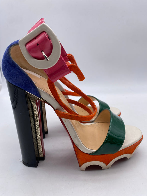 Sandales en cuir vernis multicolore