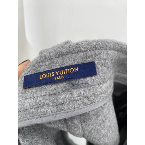 Mini jupe en laine Louis Vuitton Beige taille 36 FR en Laine